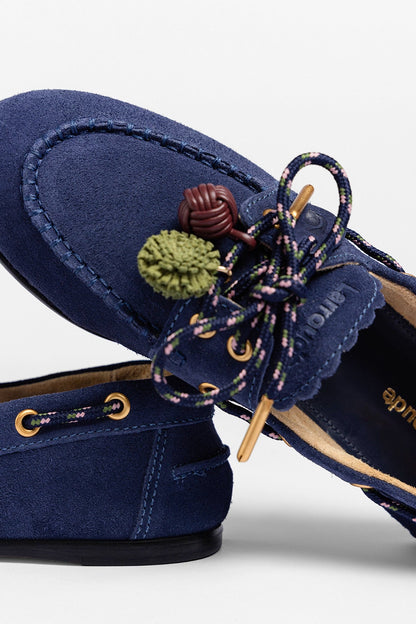 Cyprus Boat Shoe In Navy Suede - Larroude