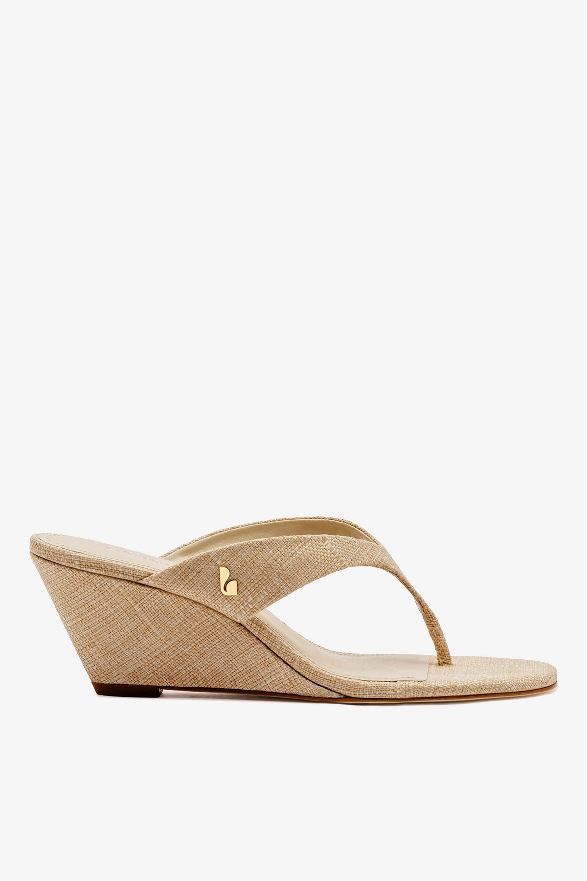 Gaia Low Wedge In Beige Raffia - Larroude