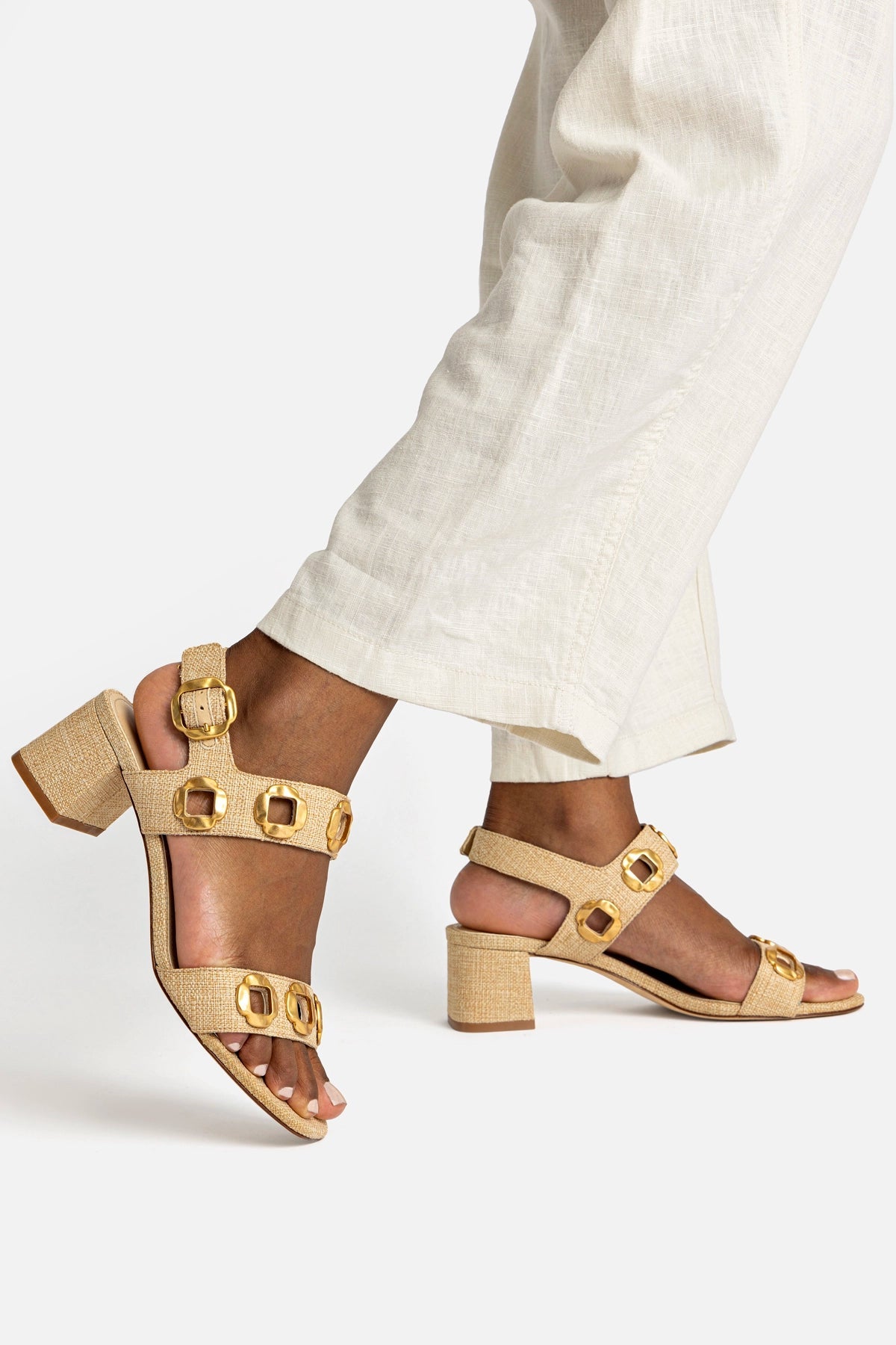 Milan Sandal In Beige Raffia - Larroude