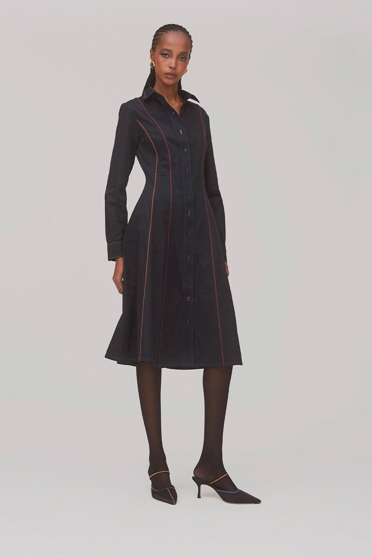 Elena Buttondown Dress In Black Percale - Larroude