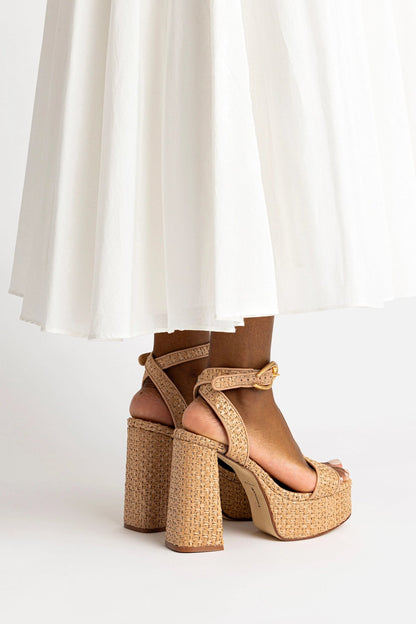 Dolly Verona Sandal In Beige Leather and Natural Raffia - Larroude