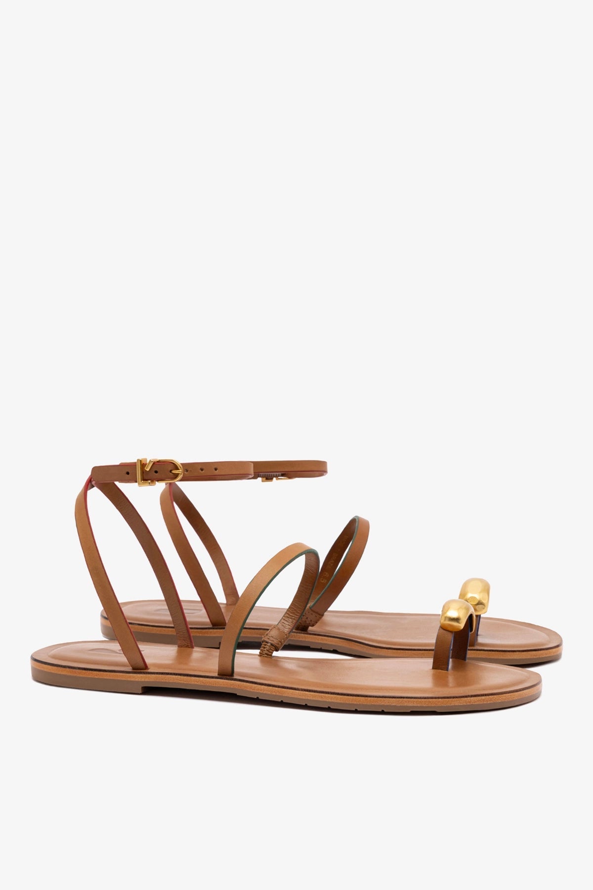 Biarritz Flat Sandal In Light Caramel Leather - Larroude