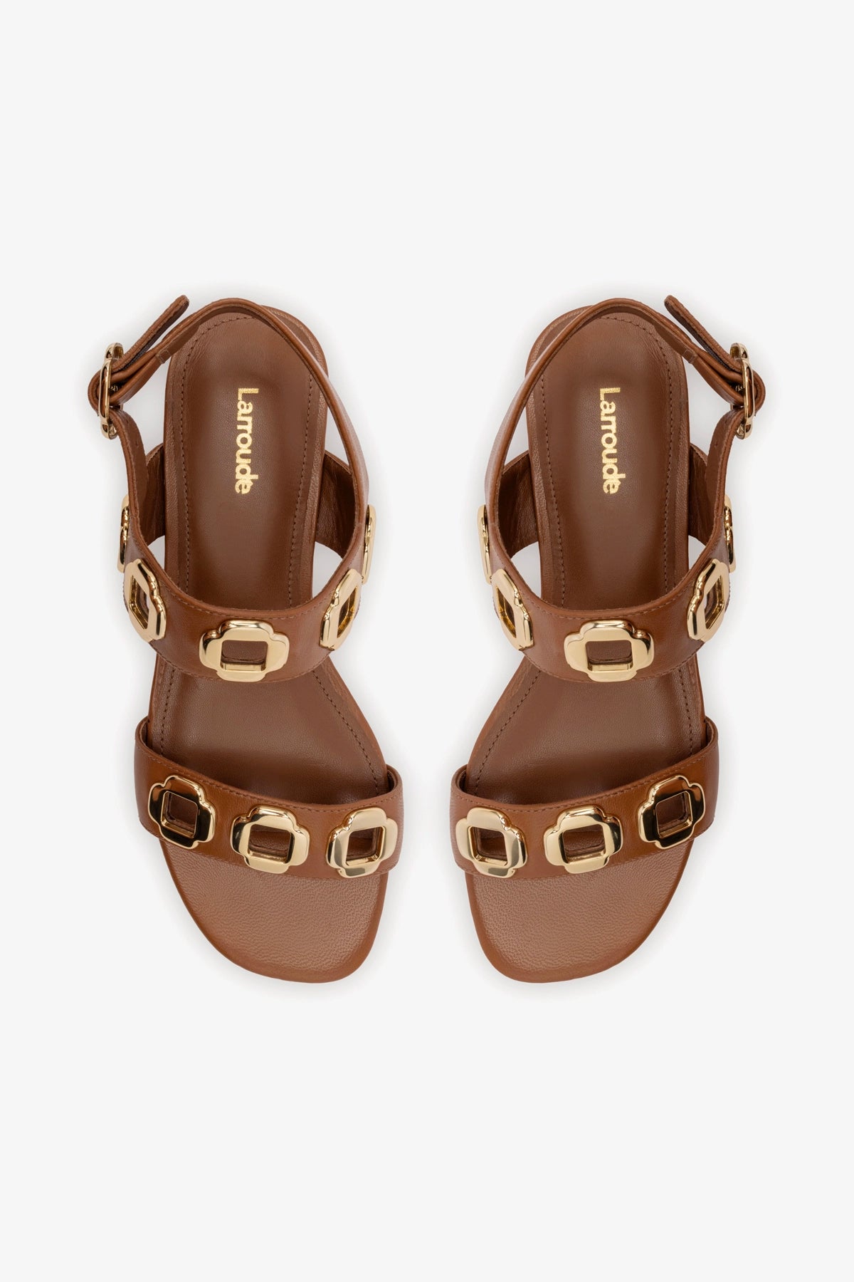 Milan Flat Sandal In Caramel Leather - Larroude