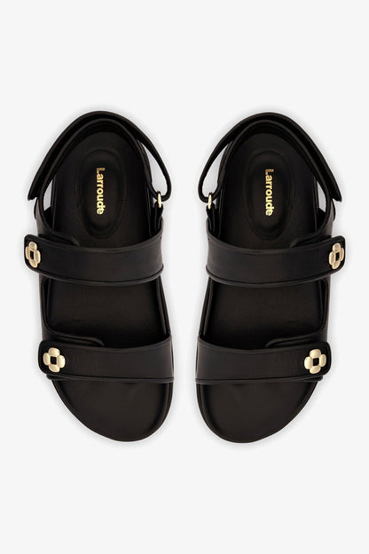 Jetty Sandal In Black Leather - Larroude