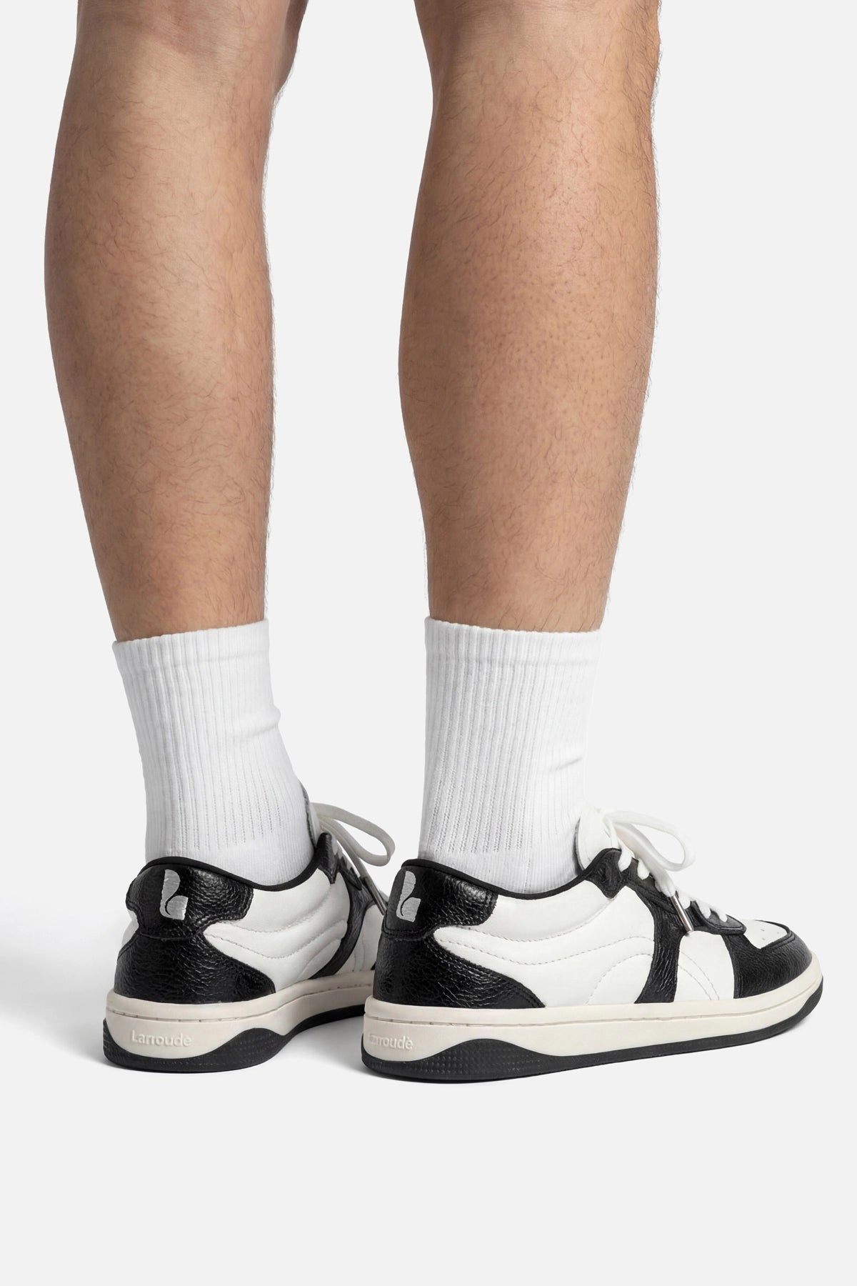George Sneaker In Black and White Leather - Larroude