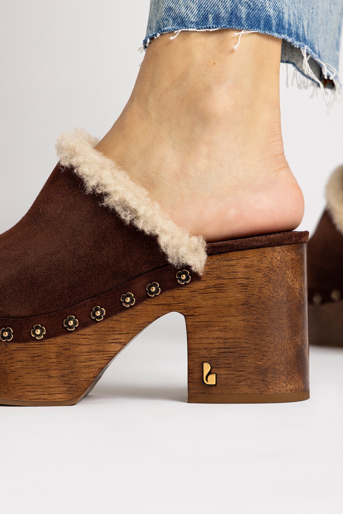 Miso Wooden Platform Clog In Brown Suede And Natural Shearling - Larroude