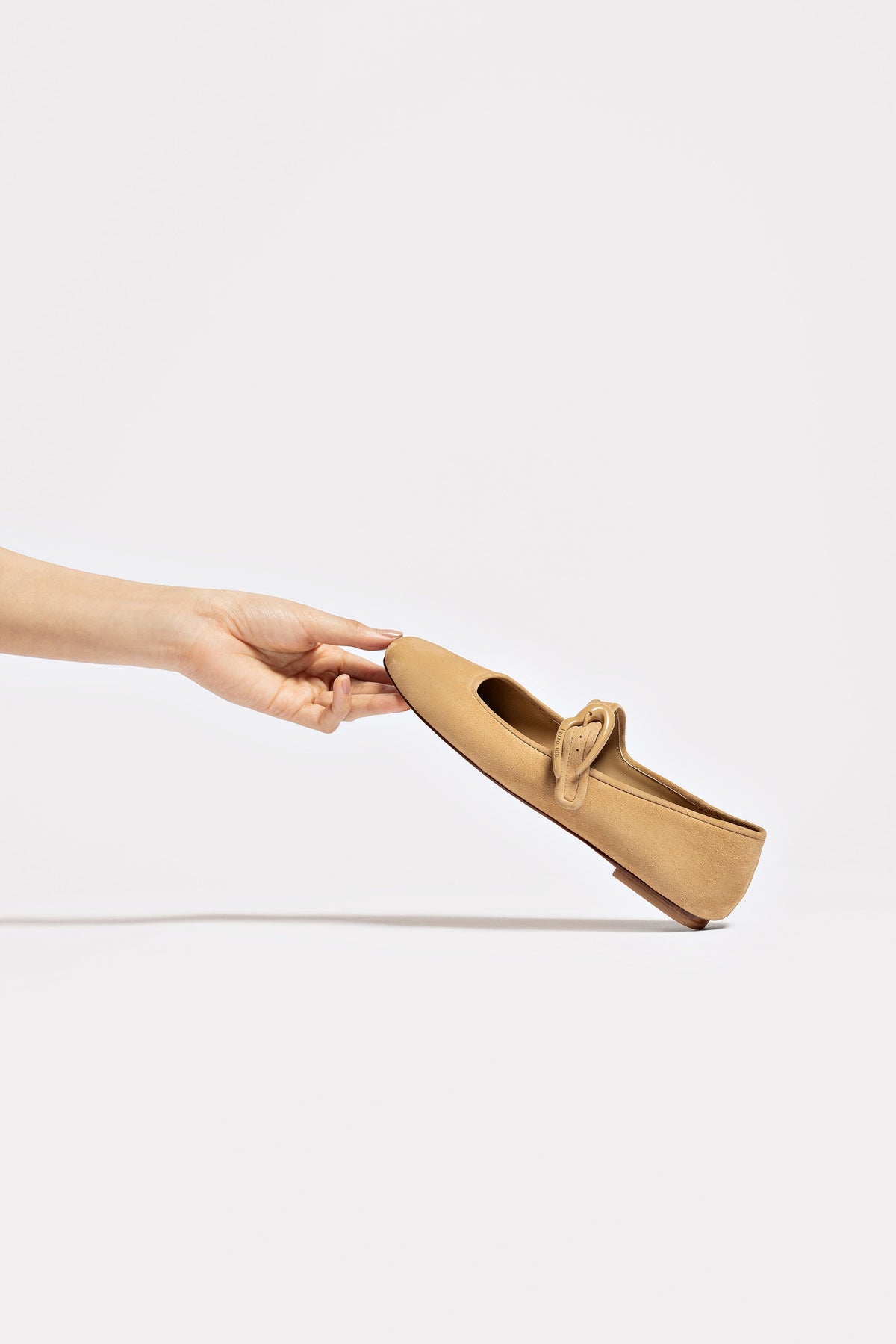 Verona Ballet Flat In Peanut Suede - Larroude