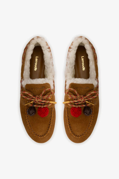 Cyprus Boat Shoe In Russet Suede and Natural Shearling - Larroude