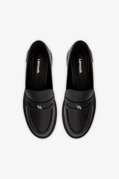 Suki Lugsole Loafer In Black Box Leather - Larroude