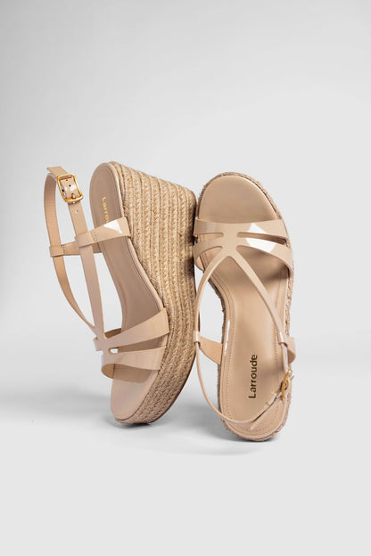 Daphne Espadrille Sandal Sand Patent Leather - Larroude