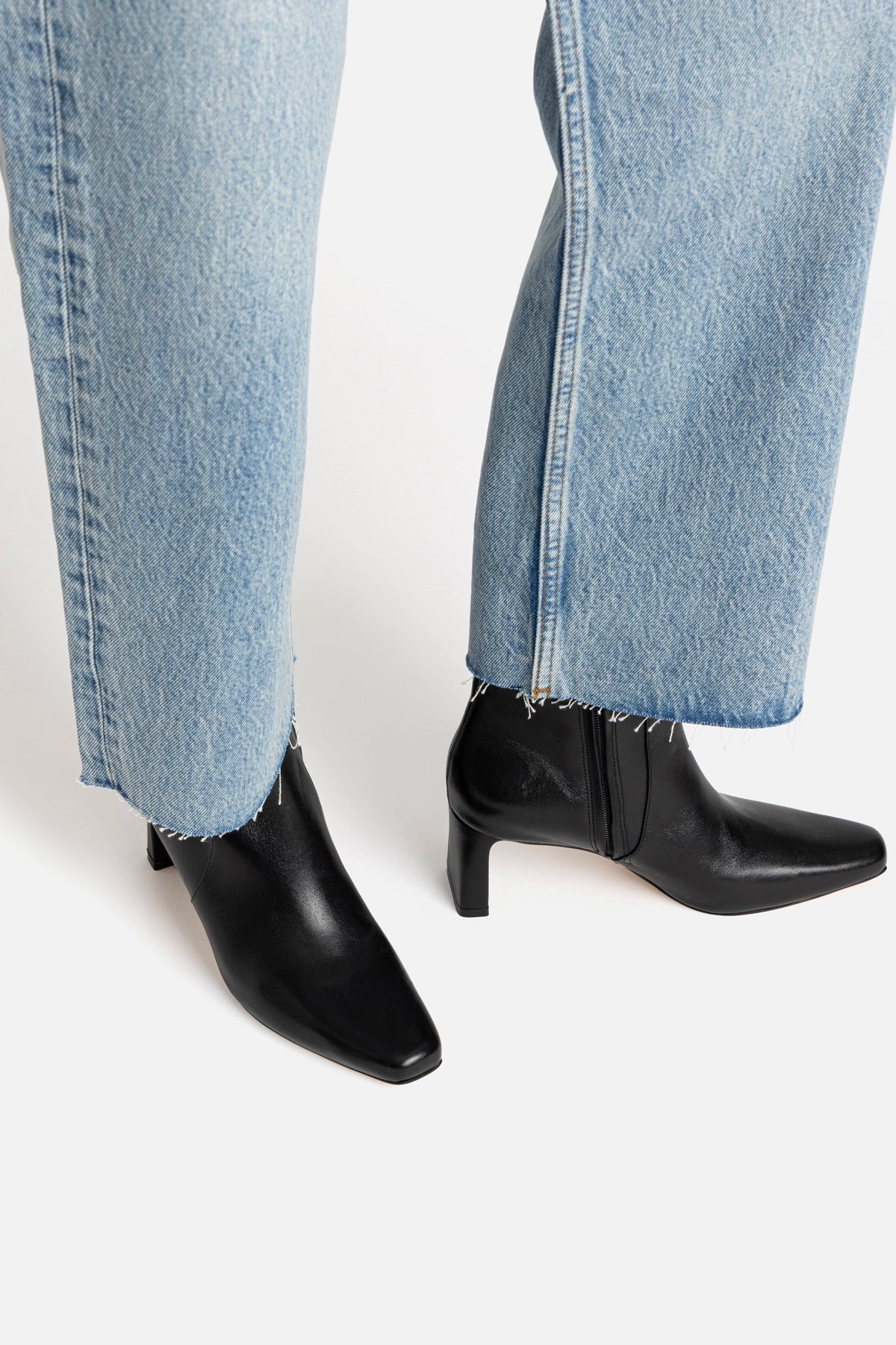 Alexis Bootie In Black Leather - Larroude