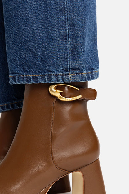 Dolly Verona Low Boot In Burnt Umber Leather - Larroude