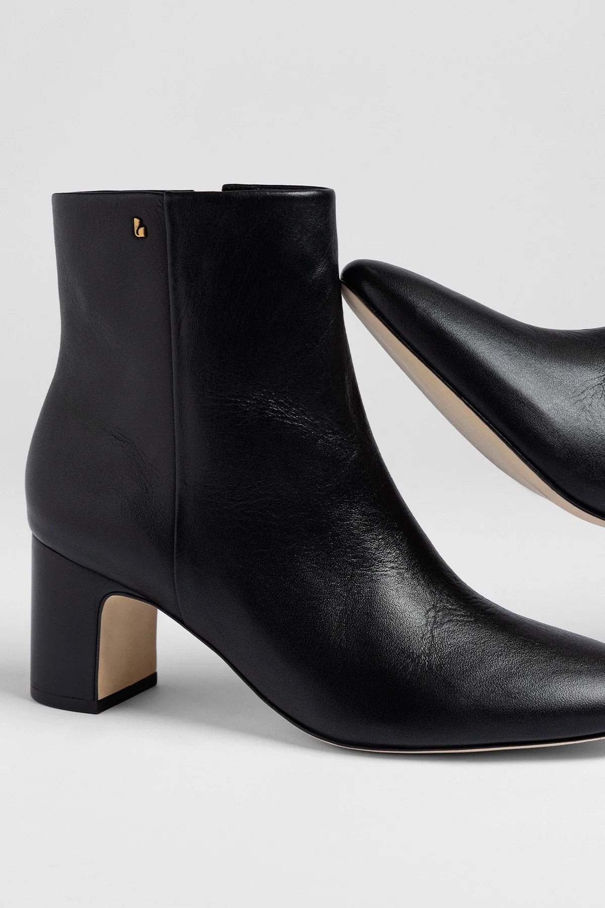 Gloria Boot Black Leather - Larroude