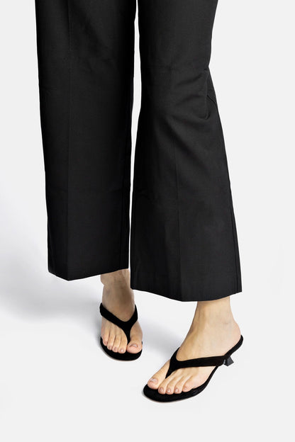 Gaia Low In Black Leather - Larroude