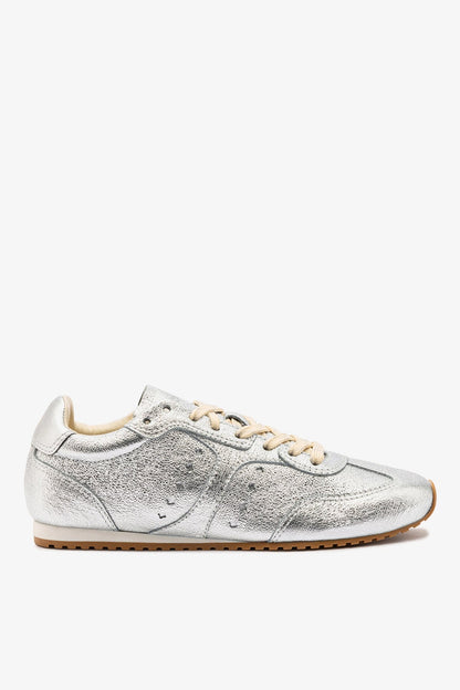 Stella Sneaker In Silver Metallic Leather - Larroude