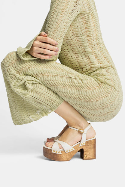 Talitha Sandal In Ivory Leather - Larroude