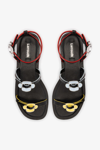 Tinx Flat Sandal In Black Leather - Larroude