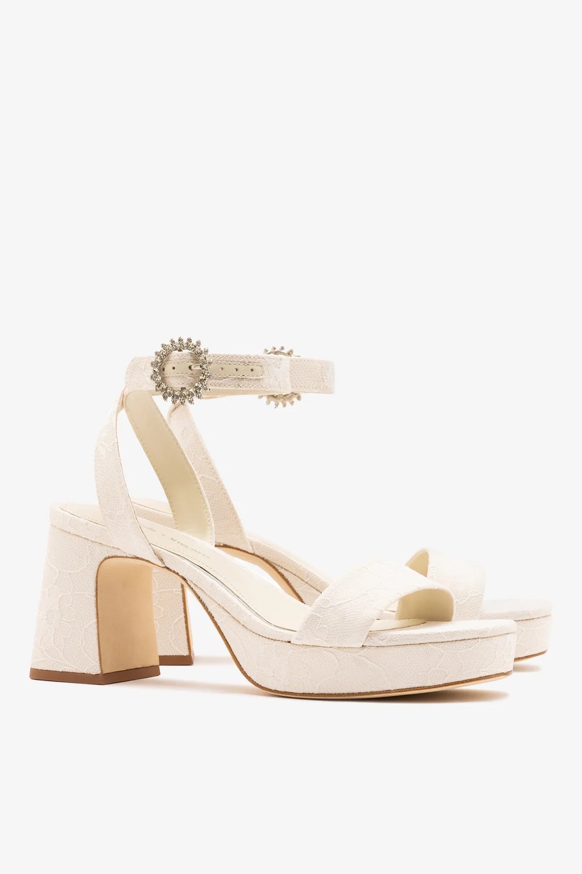 Larroudé x Markarian: Dolly Low Sandal White Lace - Larroude