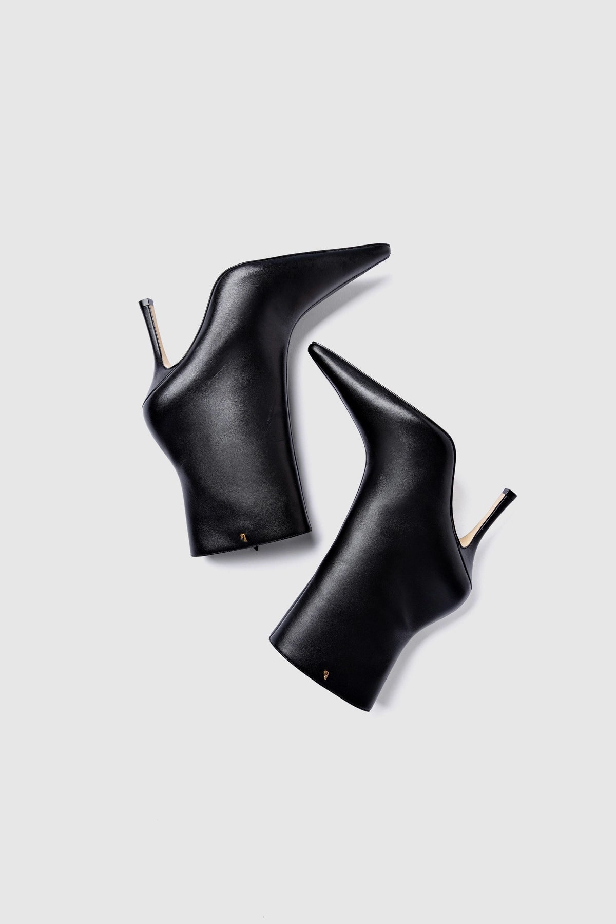 Mini Carine Boot In Black Leather - Larroude