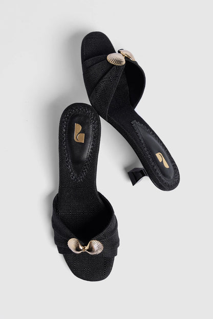 Coquile Mule Black Raffia - Larroude