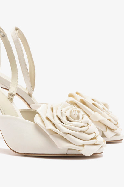 Scarlet Sandal White Satin - Larroude