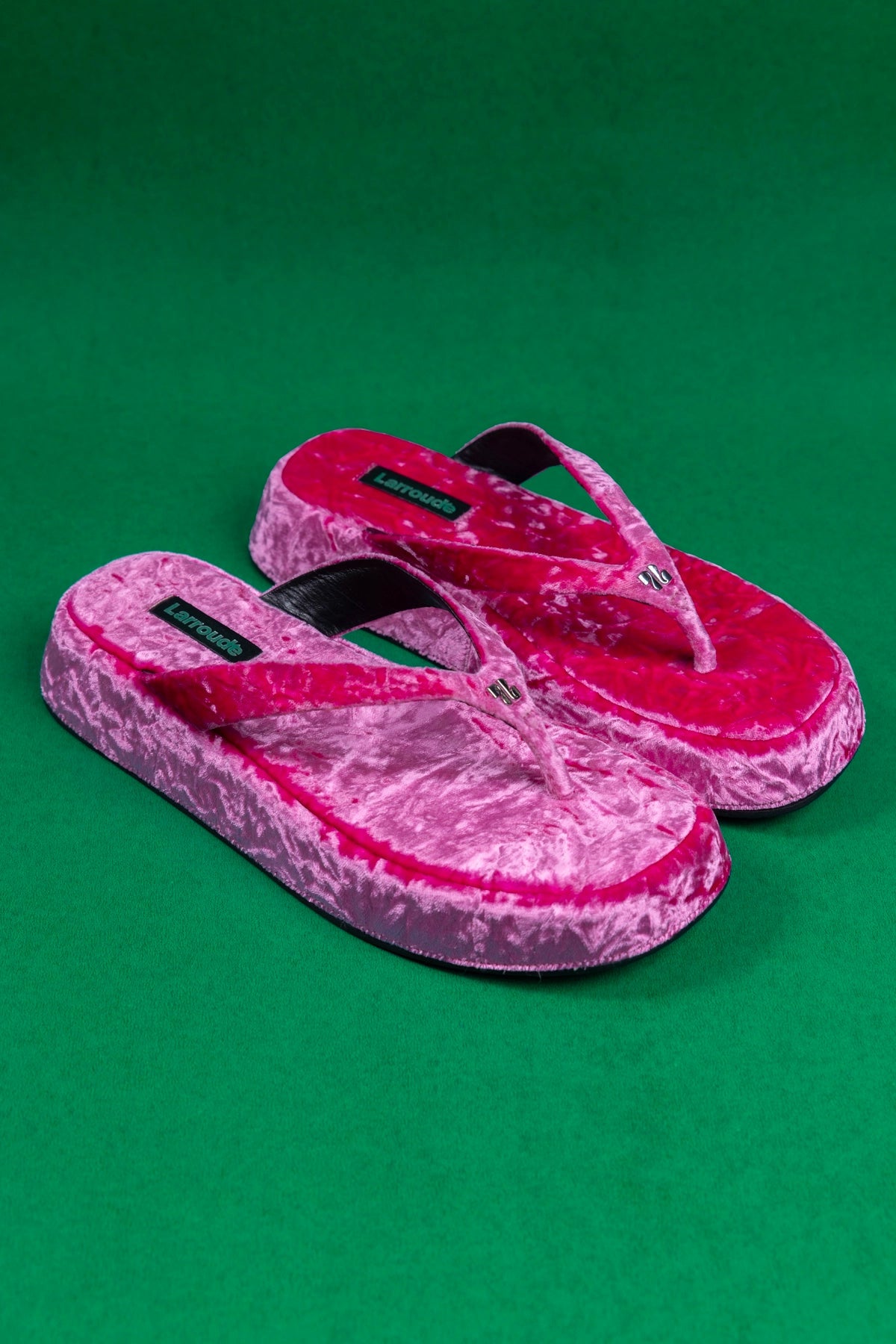 Roxy Thong Sandal Pink Velvet - Larroude