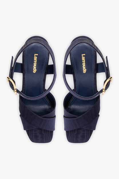 Cher Sandal In Indigo Leather - Larroude